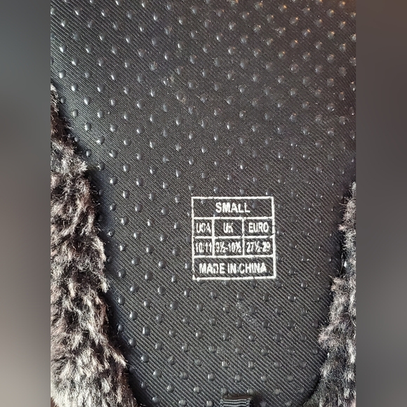 Capelli New York Kids Monster Claw Slippers size: 10/11 - Picture 4 of 5